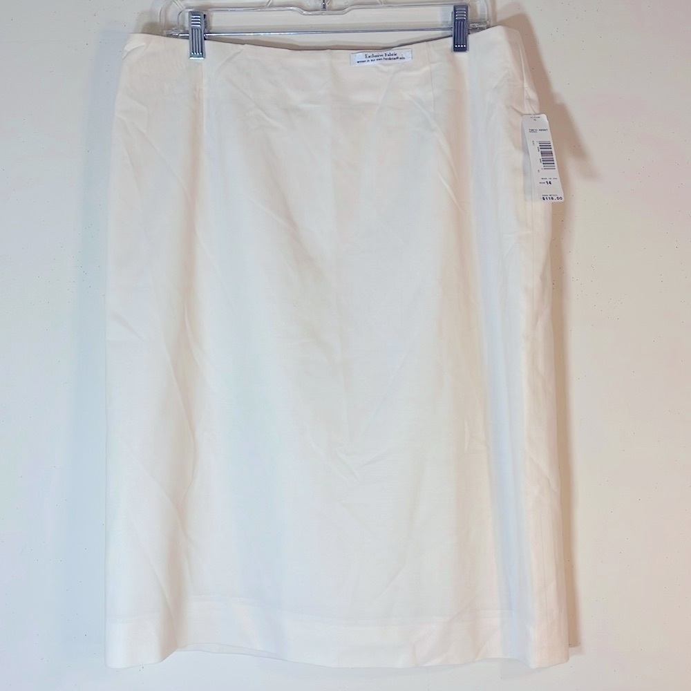 NWT. Pendleton 14 USA MADE Virgin Wool Pencil Skirt.